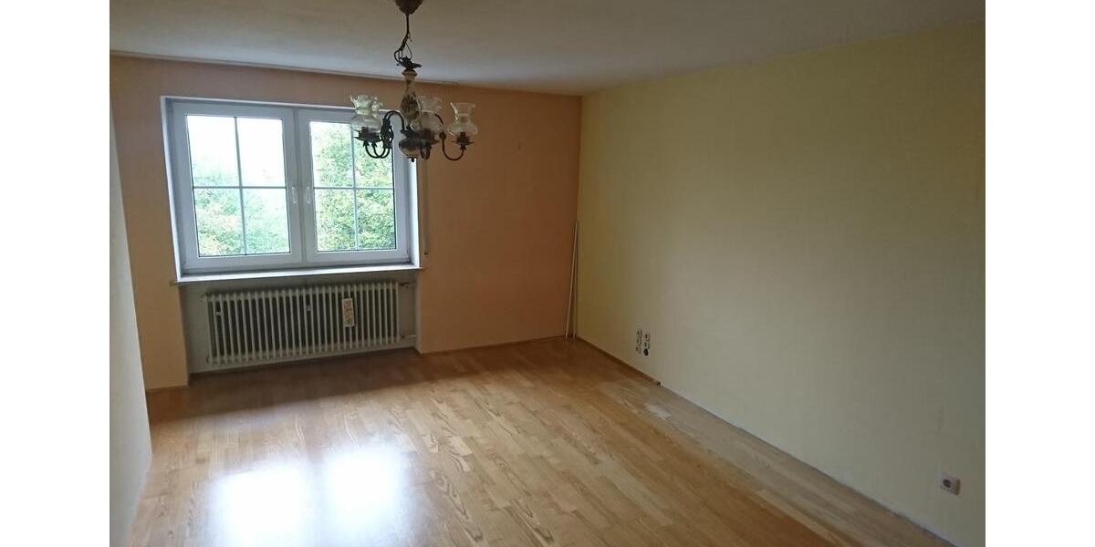 Etagenwohnung Ursensollen - 3 Zimmer, 130 m&sup2;, 860&euro; | Angebot:26294865