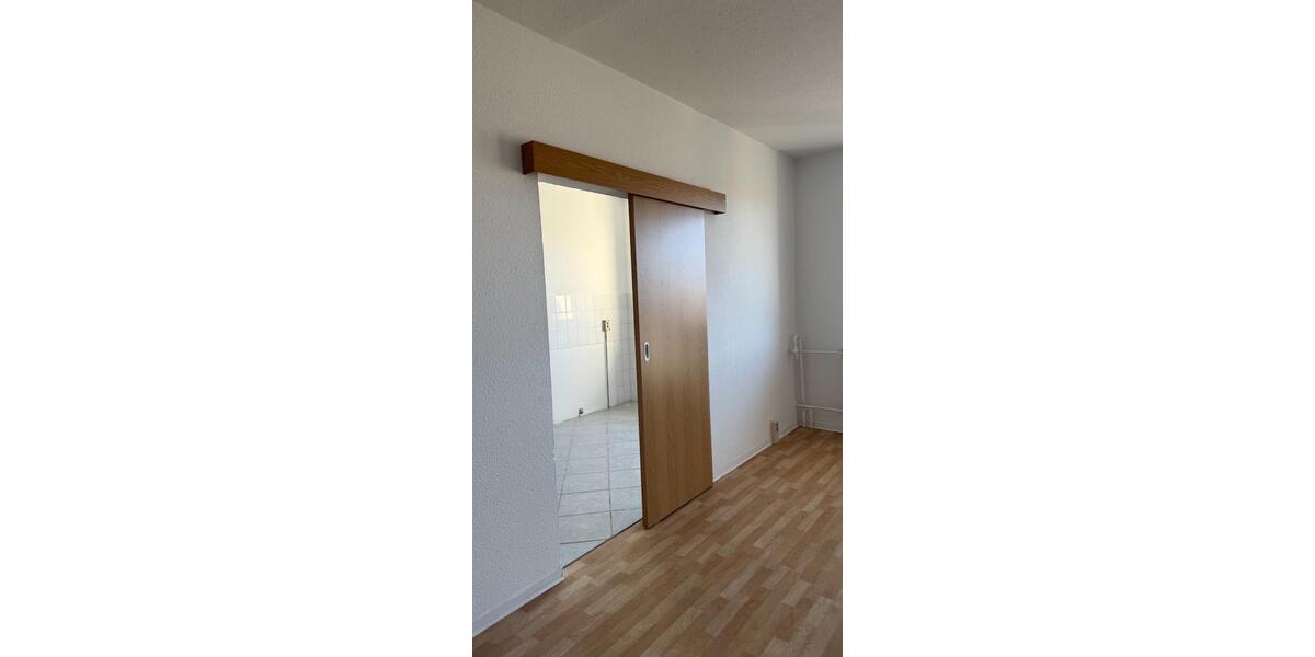 Etagenwohnung Blankenhain - 3 Zimmer, 68 m&sup2;, 410&euro; | Angebot:25440864