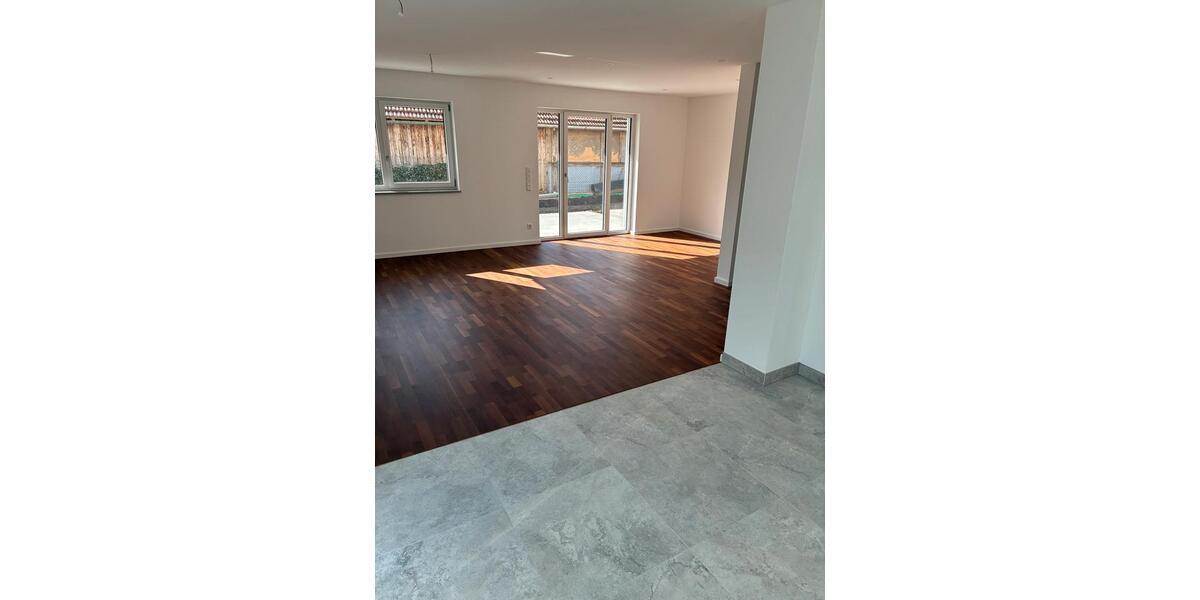 Doppelhaushälfte Riedering - 4 Zimmer, 138 m&sup2;, 2.000&euro; | Angebot:23353551