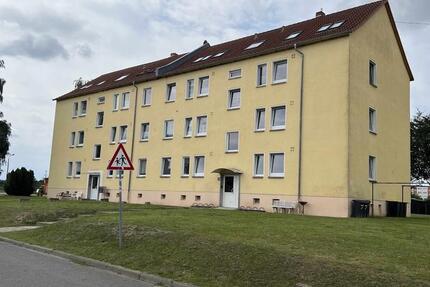 Schöne Dachgeschosswohnung 2 zimmer