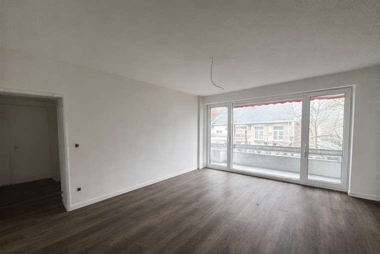 Etagenwohnung Düsseldorf Lörick - 3 Zimmer, 76 m&sup2;, 1.500&euro; | Angebot:25268050