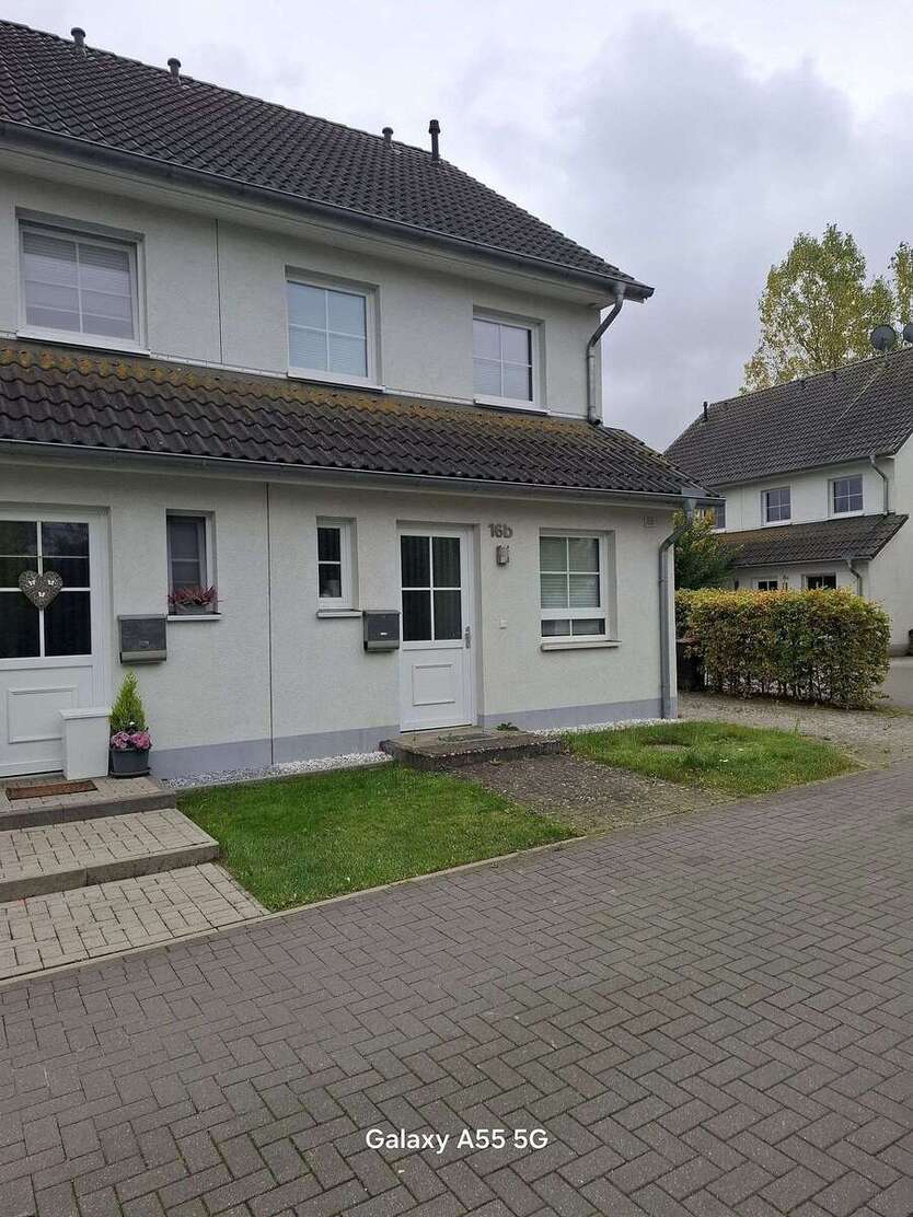 Haus zum Mieten in Bergen 820 € 104.78 m² 4 zimmer