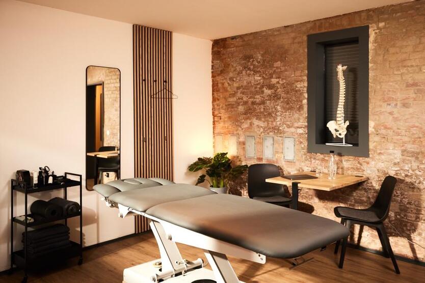 PLÆCE Therapy CoWorking Physio Osteo Psychotherpaie Raum