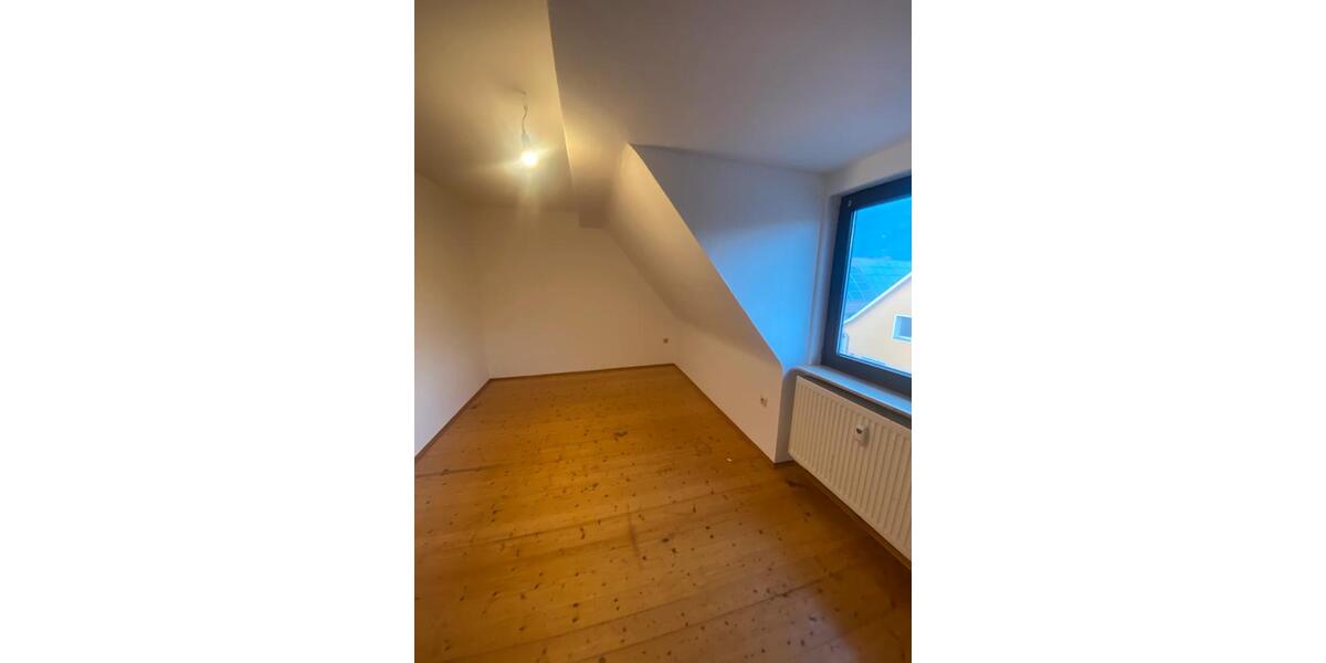 Dachgeschoßwohnung Eschwege - 2 Zimmer, 430&euro; | Angebot:22889753