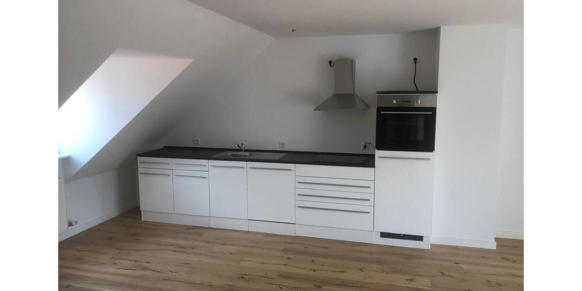 Dachgeschoßwohnung Nürnberg - 2 Zimmer, 58 m&sup2;, 890&euro; | Angebot:25217492
