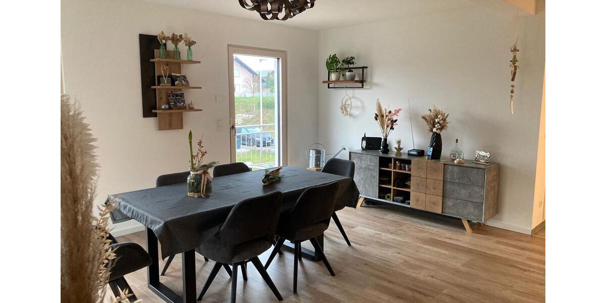 Terrassenwohnung Erlenbach bei Marktheidenfeld - 4 Zimmer, 111 m&sup2;, 1.165&euro; | Angebot:26425704
