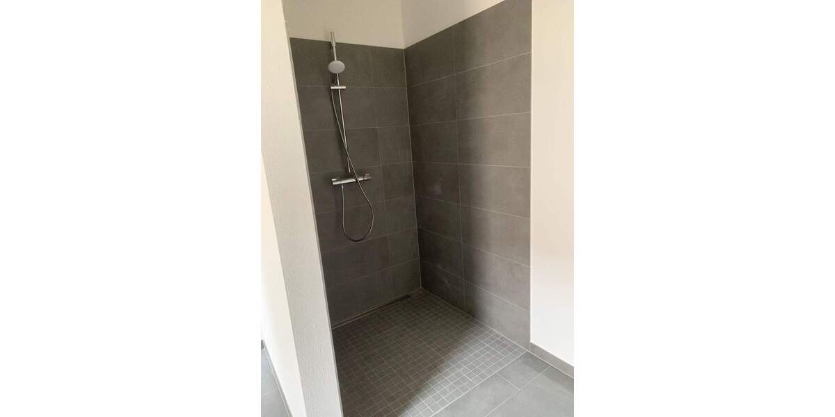 Etagenwohnung Dresden Äußere Neustadt - 3 Zimmer, 100 m&sup2;, 1.660&euro; | Angebot:25836250