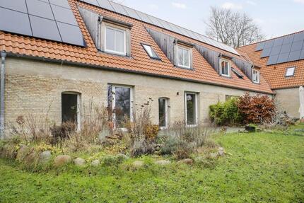 Zur Miete: Familienidyll in ländlicher Lage – Reihenendhaus mit Garten, Terrasse und jeder Menge Platz 6 zimmer