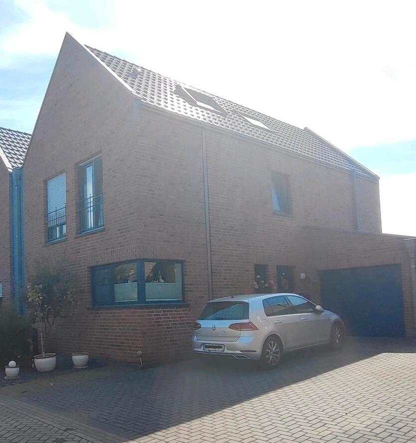 Doppelhaushälfte in Wesel -Büderich, Miethaus