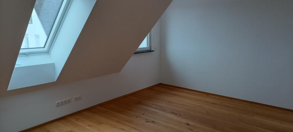 Etagenwohnung Oettingen in Bayern - 2.5 Zimmer, 89 m&sup2;, 1.050&euro; | Angebot:24877172