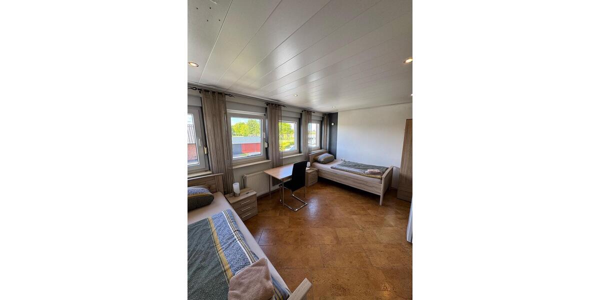 Wohnen auf Zeit Südbrookmerland - 7 Zimmer, 220 m&sup2;, 22&euro; | Angebot:20973745