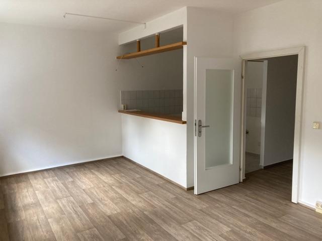 Erdgeschoßwohnung Dessau-Roßlau Dessau - 1 Zimmer, 35 m&sup2;, 218&euro; | Angebot:25084911