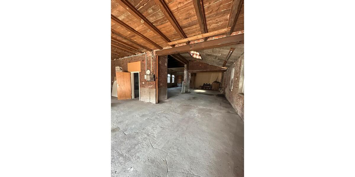 Etagenwohnung Stadthagen - 1 Zimmer, 250 m&sup2;, 500&euro; | Angebot:26019367