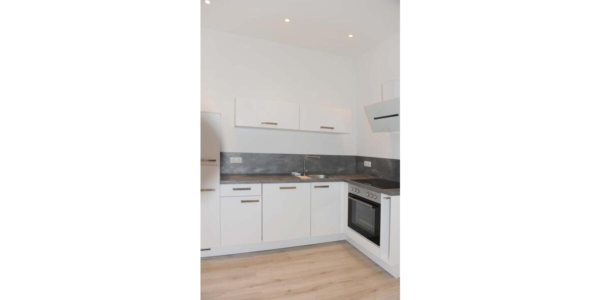 Etagenwohnung Zwickau Zwickau-Nord - 5 Zimmer, 107 m&sup2;, 980&euro; | Angebot:24478234
