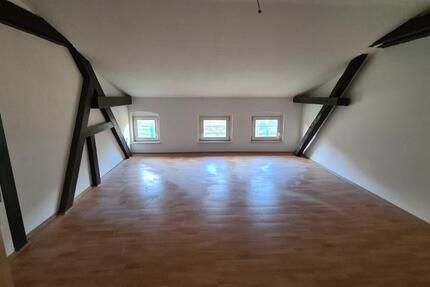 Wohnung Weißenfels - 2 Zimmer, 62 m&sup2;, 340&euro; | Angebot:25307536