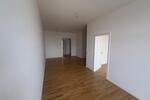 Neubau: 2,5-Zimmer-Wohnung in Aalen mit EBK, Balkon & Carport