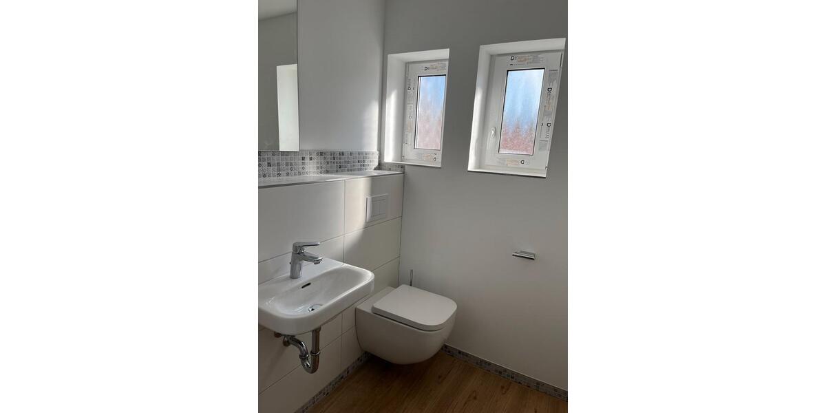 Etagenwohnung Bergen - 4 Zimmer, 136 m&sup2;, 1.100&euro; | Angebot:25823995