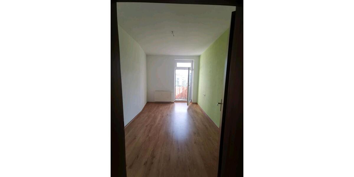 Wohnen auf Zeit Halle (Saale) Damaschkestraße - 3 Zimmer, 63 m&sup2;, 250&euro; | Angebot:26636196