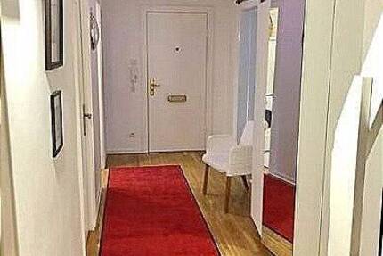 Top möblierte 5-Zimmer-MaisonetteWohnung mit Nutzfläche im 2 OG. und 3. OG. mit Süd-Balkon ab 01.12.2025 frei