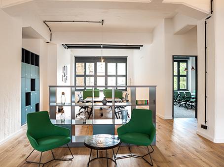 Flexible Büros und stylisches CoWorking in ehemaligem Fabrikgebäude - All-in-Miete