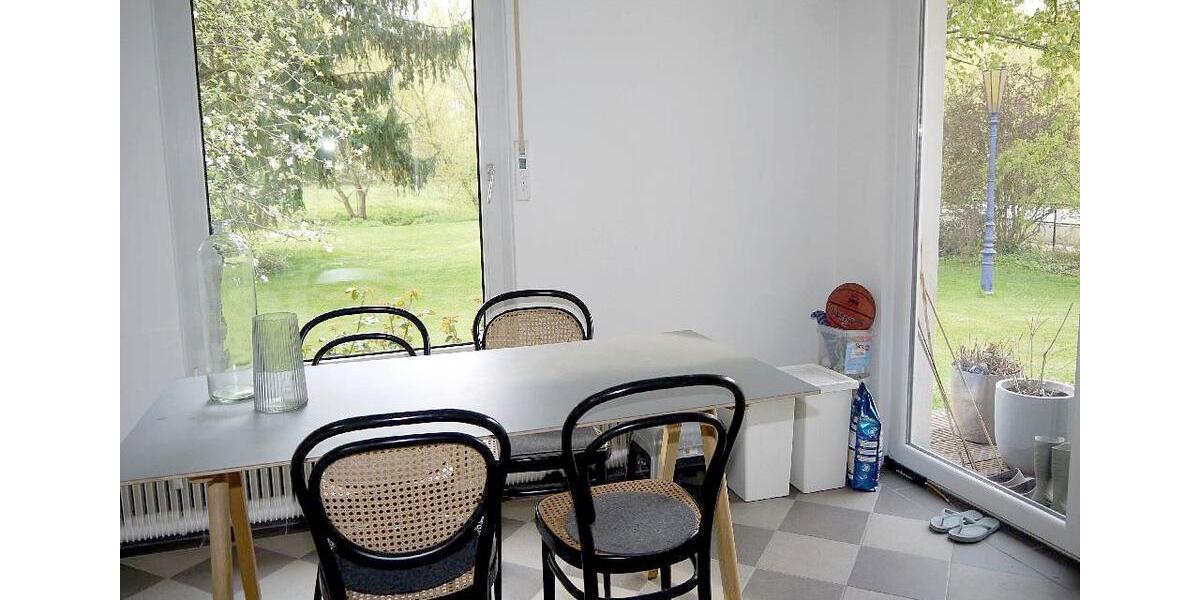 Einfamilienhaus Duisburg Huckingen - 8 Zimmer, 180 m&sup2;, 2.900&euro; | Angebot:23551802