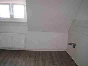 Für den Sommer planen und jetzt besichtigen - 3 Zimmer Wohnung in Stadtlage zimmer