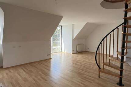 Wohnung Freising Ast - 3 Zimmer, 80 m&sup2;, 1.200&euro; | Angebot:27016069
