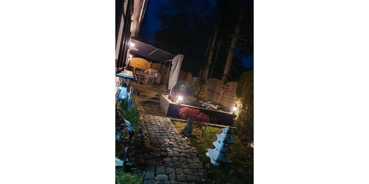 2 Zimmer in Einfamilienhaus-nur weibliche Beweberinnen 2 zimmer