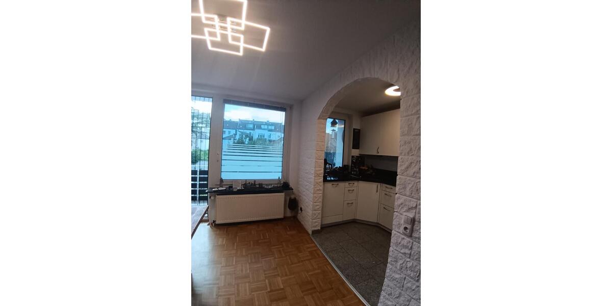 Etagenwohnung Krefeld Cracau - 3 Zimmer, 85 m&sup2;, 1.020&euro; | Angebot:24763802