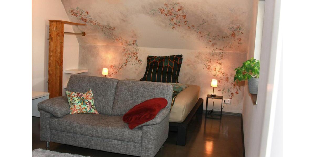 Wohnen auf Zeit Bisingen - 2 Zimmer, 50 m&sup2;, 1.300&euro; | Angebot:26213580