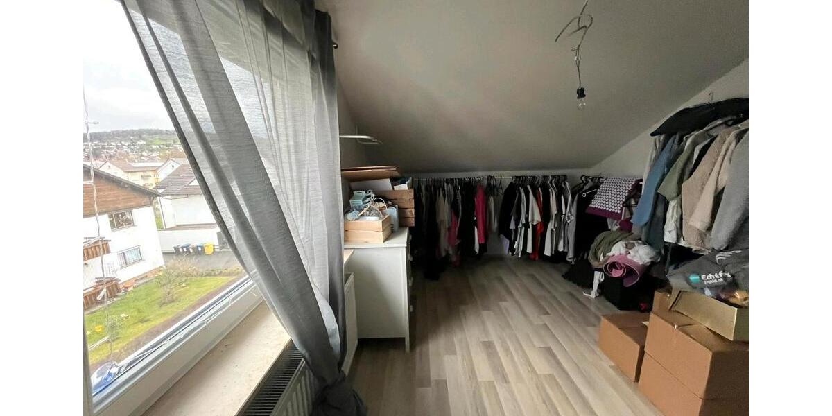 Dachgeschoss Wohnung 2 zimmer