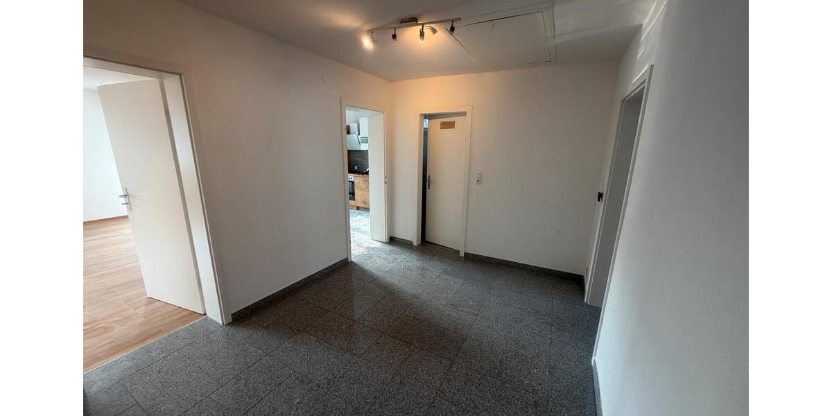 Etagenwohnung Ludwigshafen am Rhein Ludwigshafen-Oggersheim - 3 Zimmer, 96 m&sup2;, 1.290&euro; | Angebot:25934717