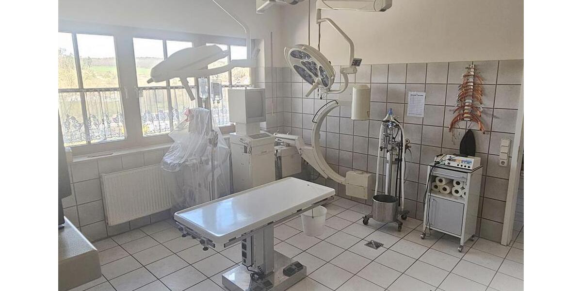 Erdgeschoßwohnung Münchsteinach - 8 Zimmer, 171 m&sup2;, 1.369&euro; | Angebot:26532045