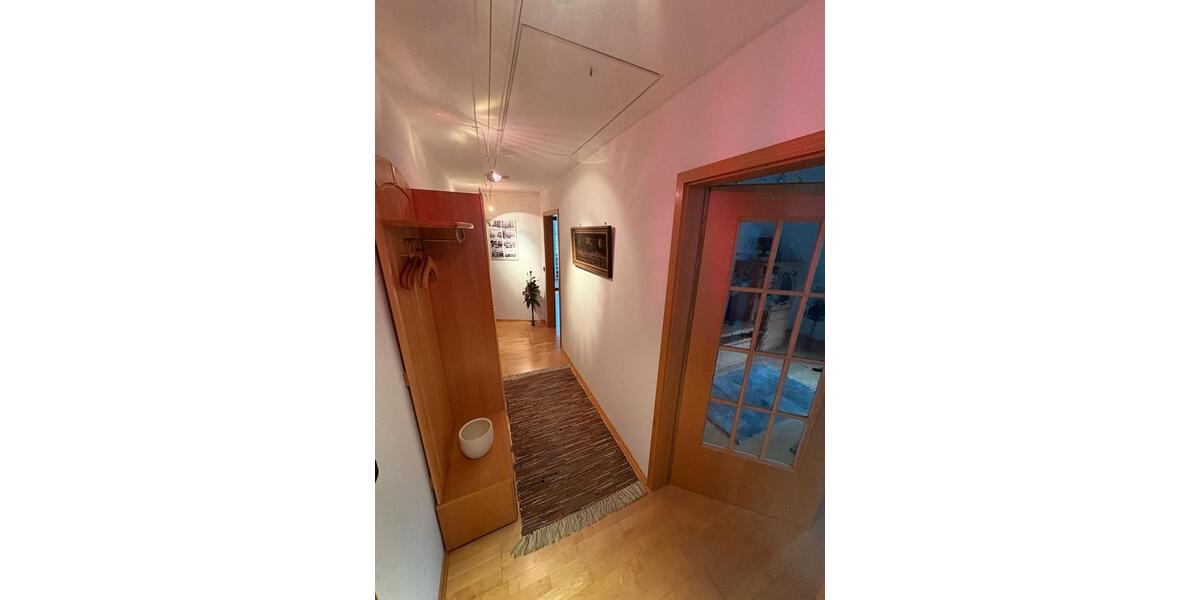 Dachgeschoßwohnung Eckersdorf - 2 Zimmer, 70 m&sup2;, 1.000&euro; | Angebot:24705396