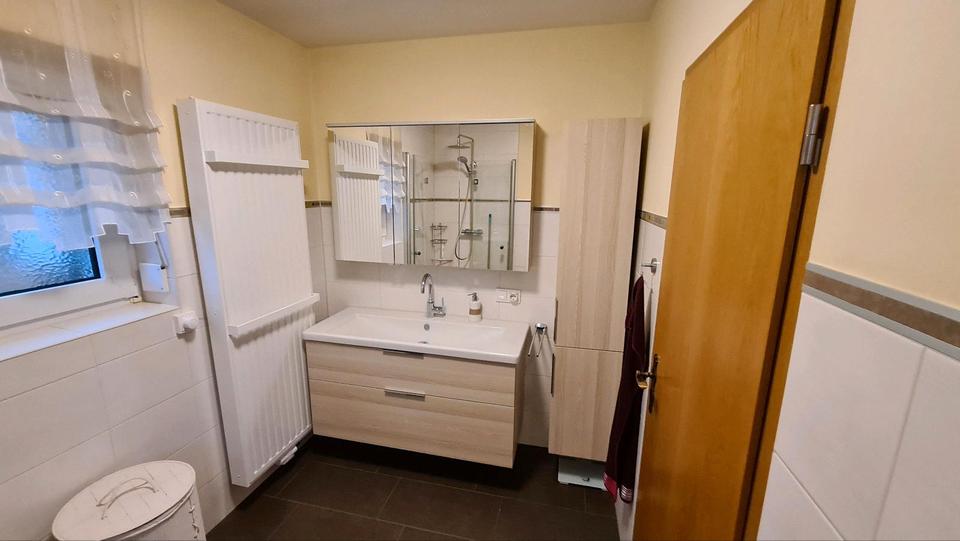 Doppelhaushälfte Hofgeismar - 3 Zimmer, 122 m&sup2;, 1.050&euro; | Angebot:25032446