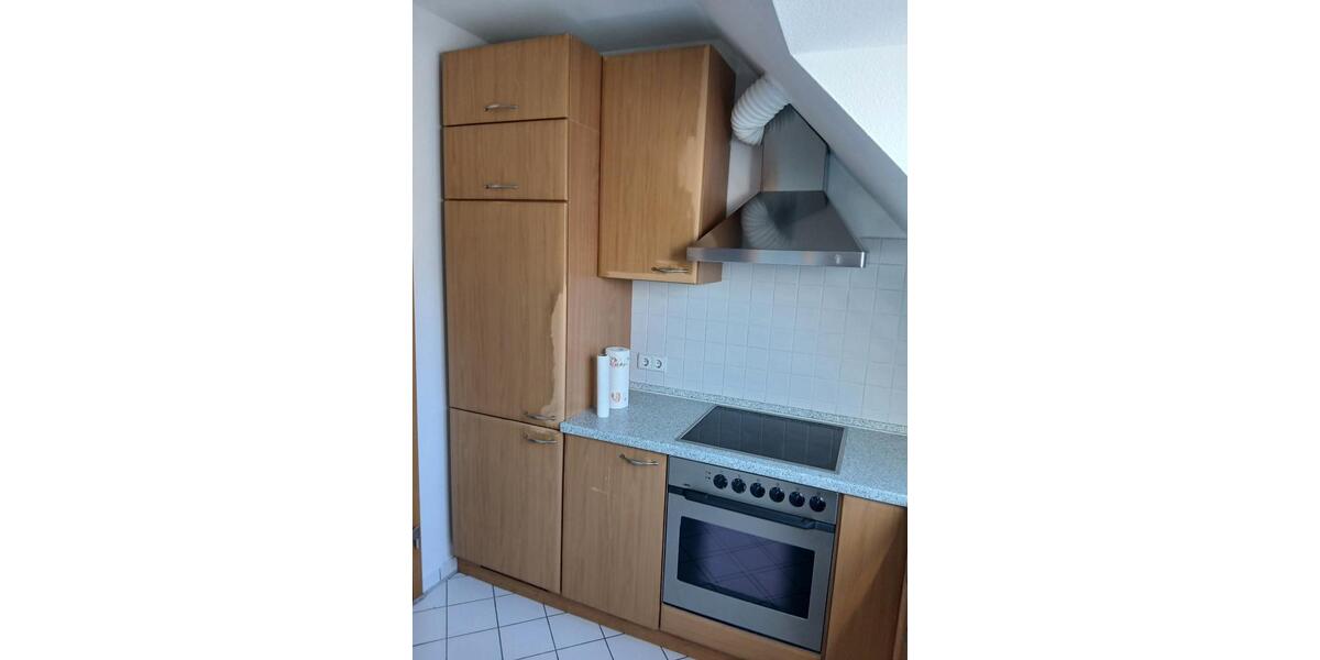 Dachgeschoßwohnung Niedernhausen - 3 Zimmer, 80 m&sup2;, 1.100&euro; | Angebot:25407890