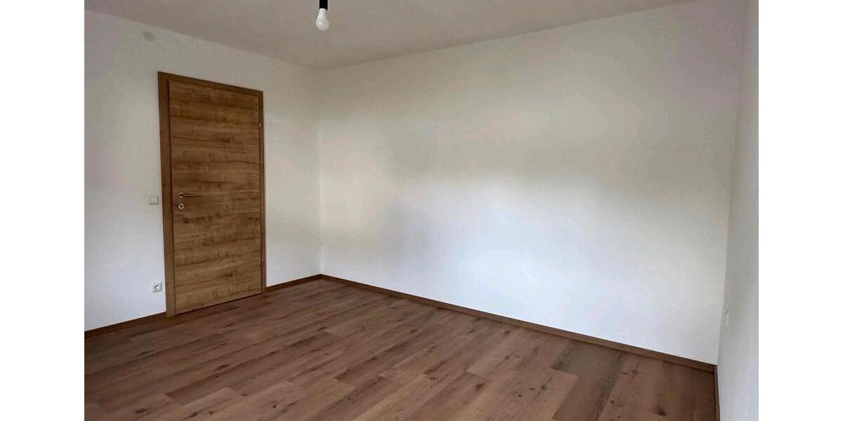 Etagenwohnung Tittling - 3 Zimmer, 80 m&sup2;, 1.150&euro; | Angebot:24786255