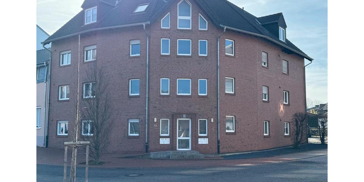 Helle 3-Zimmer-Dachgeschosswohnung mit Stellplatz 1 zimmer