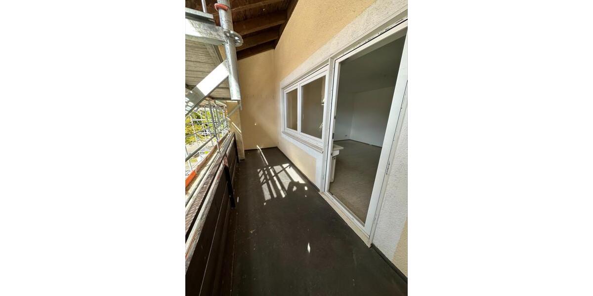 Frisch saniert & großzügiger Balkon! 3-Zimmer-Wohnung im 2. OG 3 zimmer