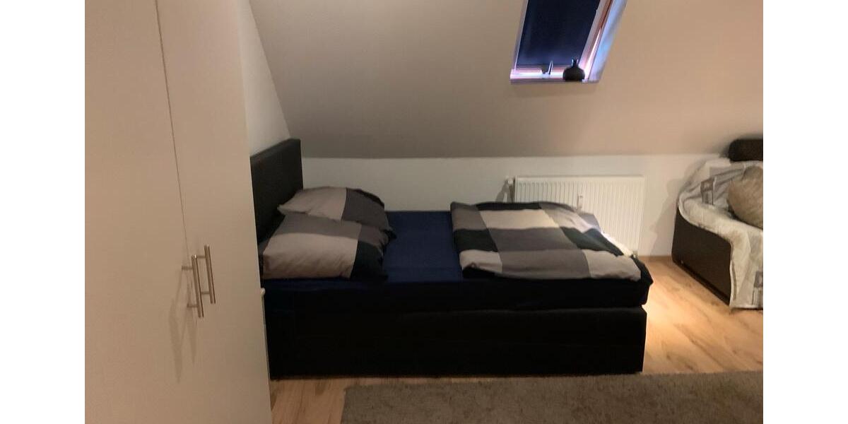 Dachgeschoßwohnung Emden - 1 Zimmer, 47 m&sup2;, 50&euro; | Angebot:24942265