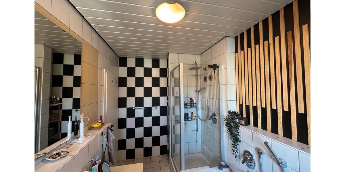 Etagenwohnung Grafenwöhr - 3.5 Zimmer, 104 m&sup2;, 950&euro; | Angebot:25639612