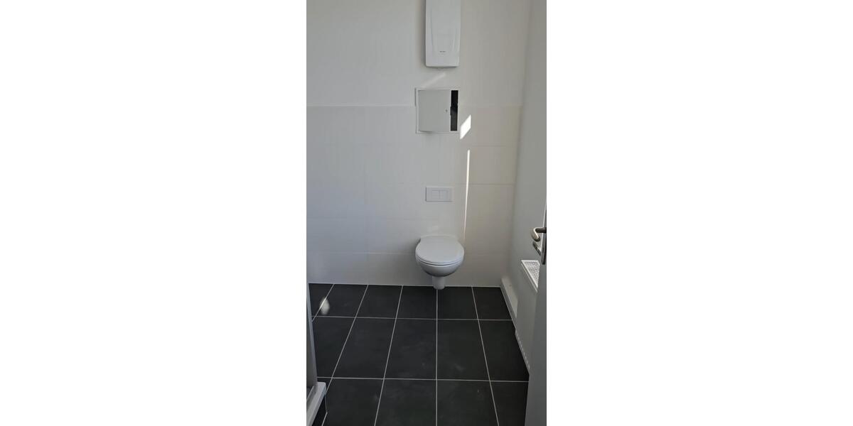 Etagenwohnung Crimmitschau - 4 Zimmer, 105 m&sup2;, 650&euro; | Angebot:25962394