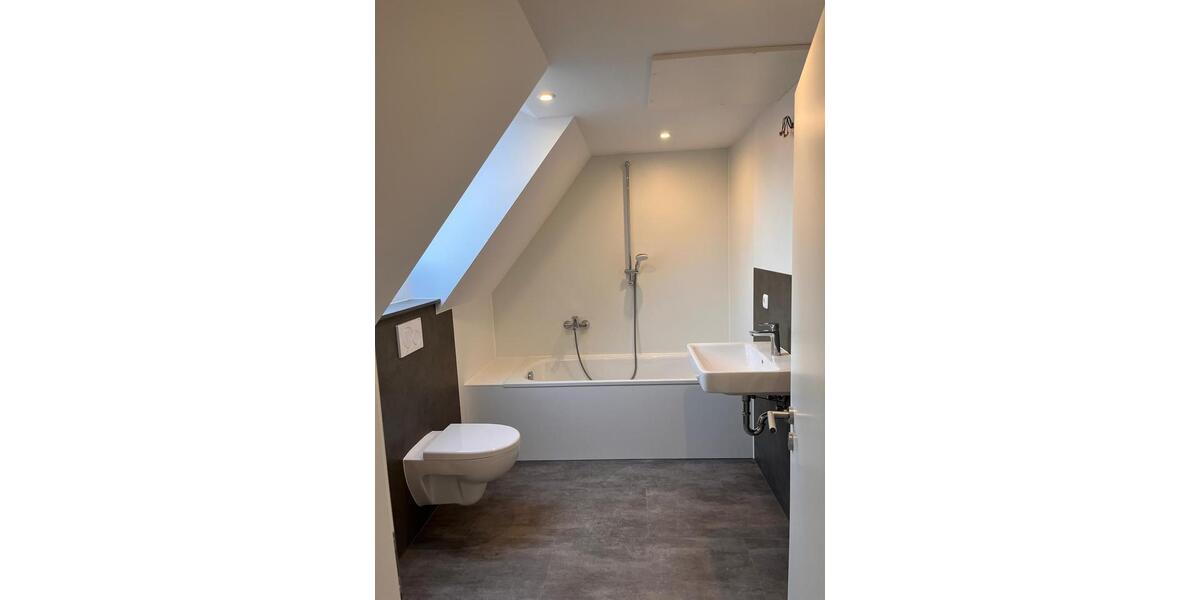 Dachgeschoßwohnung Korbach - 3 Zimmer, 69 m&sup2;, 690&euro; | Angebot:26676026