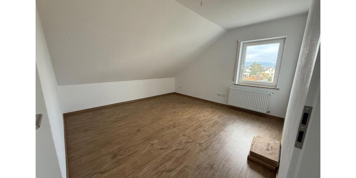 Neu sanierte 4-Zimmer-Wohnung in Hahnbach zu vermieten 4 zimmer