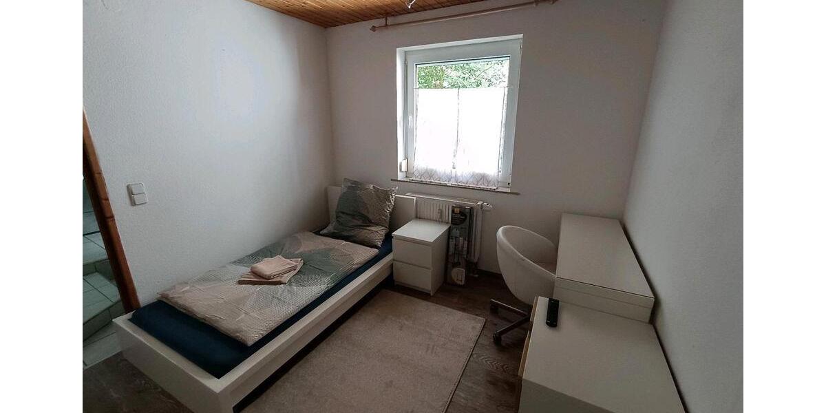 Erdgeschoßwohnung Täferrot - 4 Zimmer, 100 m&sup2;, 1.300&euro; | Angebot:26503226