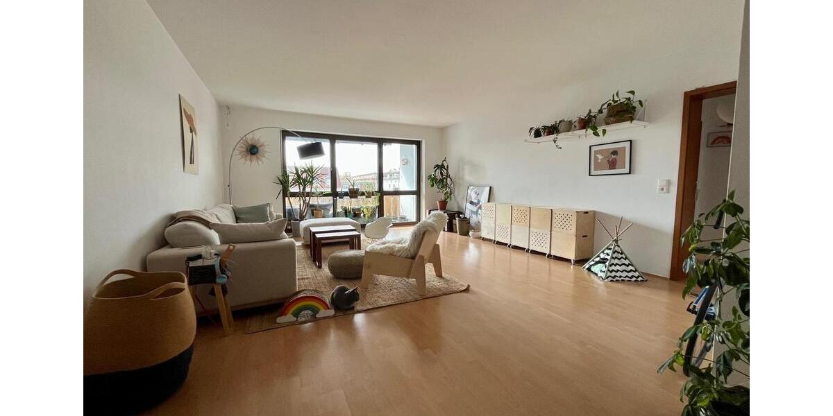 Wohnen auf Zeit Regensburg Kumpfmühl - 3 Zimmer, 117 m&sup2;, 1.380&euro; | Angebot:26028640