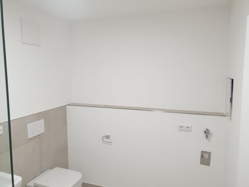 *** moderne 2-Zimmer-Etagenwohnung mit Balkon *** top Lage