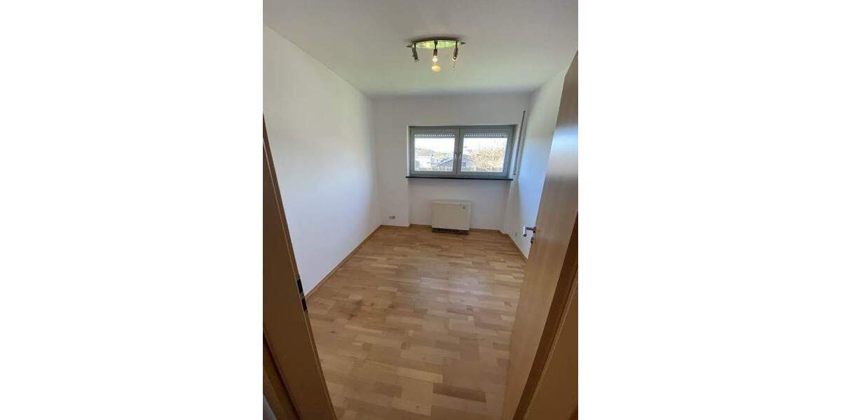 Etagenwohnung Gillenfeld - 3 Zimmer, 65 m&sup2;, 570&euro; | Angebot:26672451