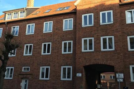 116-005 3-Raum-Wohnung mit Balkon in Schwerin zu vermieten 2. OG 3 zimmer