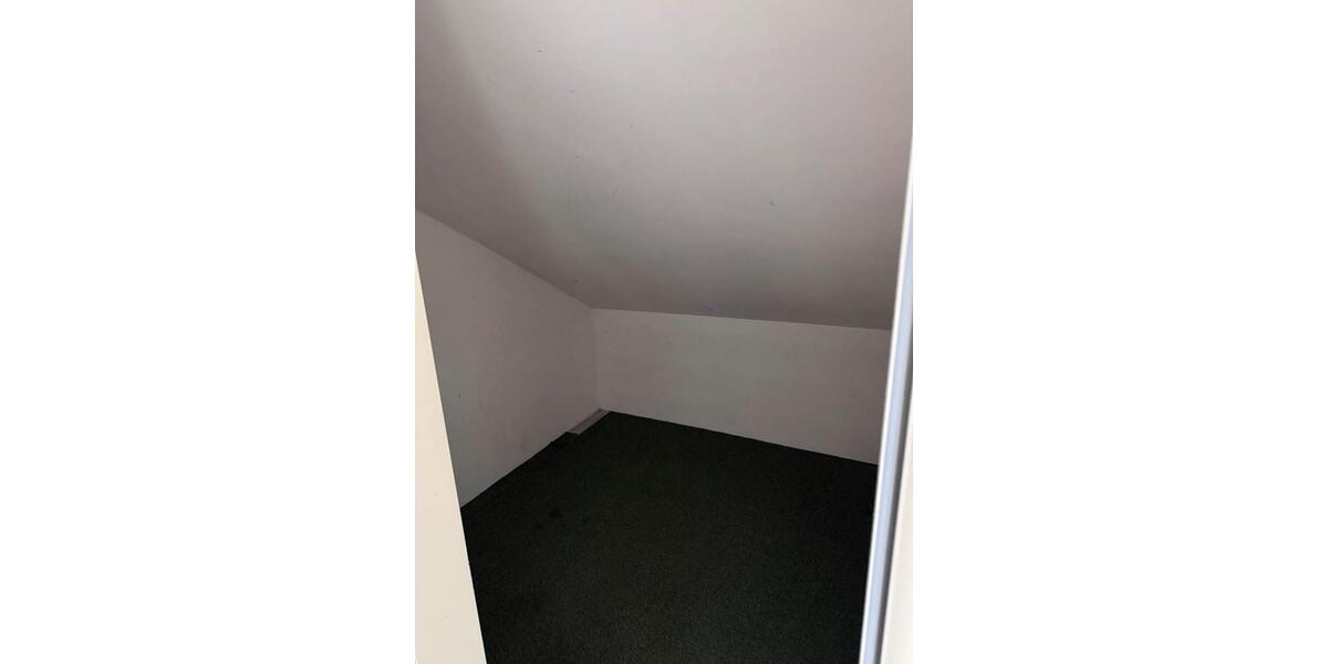 Dachgeschoßwohnung Kreuzau - 2 Zimmer, 66 m&sup2;, 870&euro; | Angebot:26022946